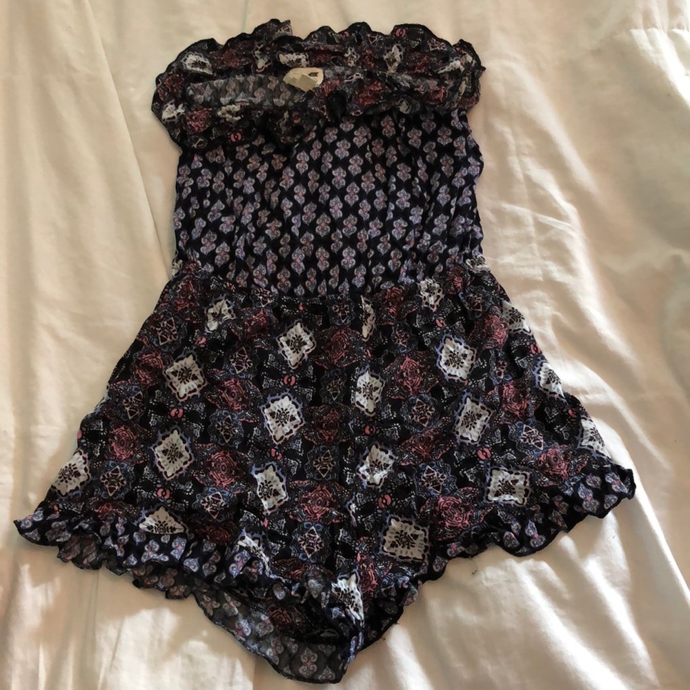 LA Hearts Strapless Romper Size Small